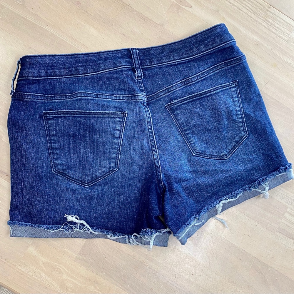 Universal Thread Shorts - image 4